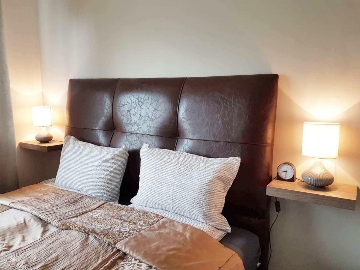 Akureyri Central Rooms Экстерьер фото