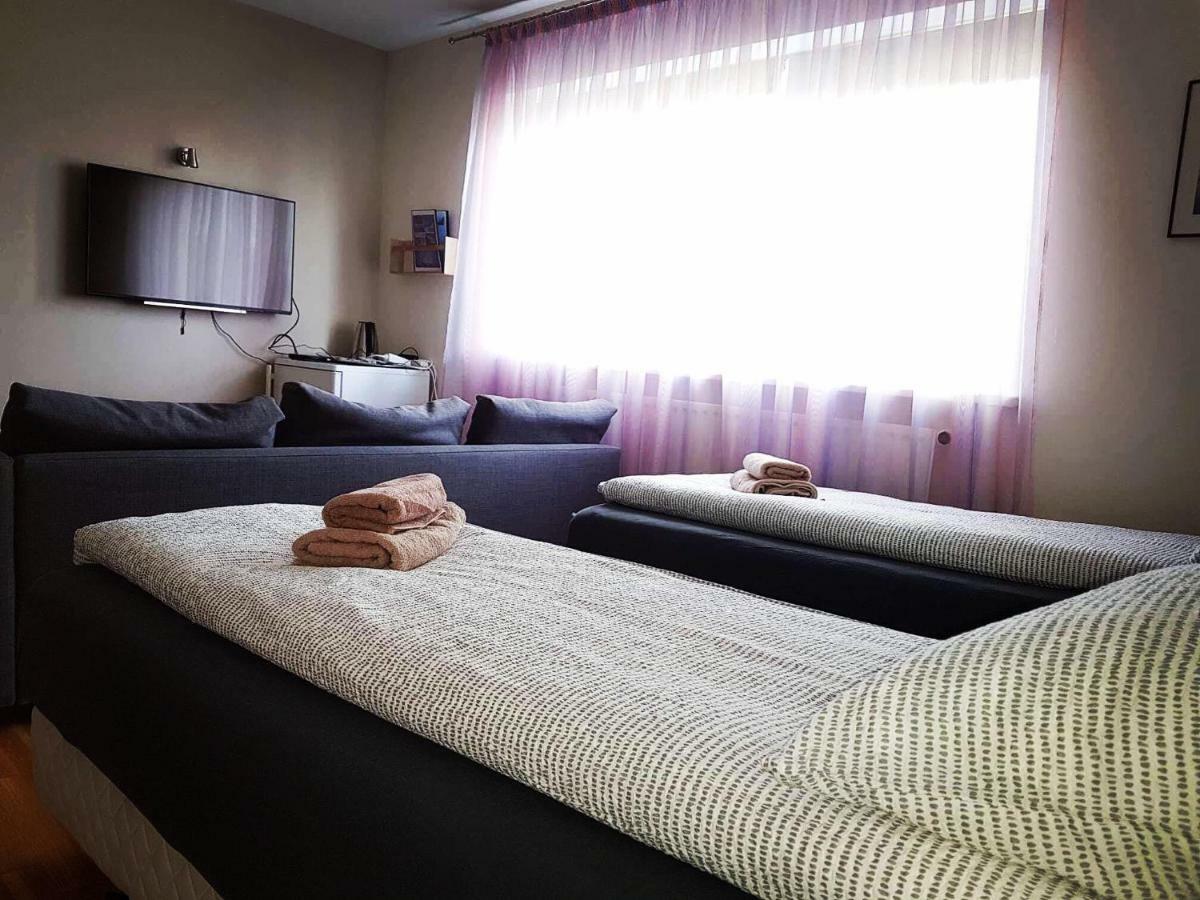 Akureyri Central Rooms Экстерьер фото