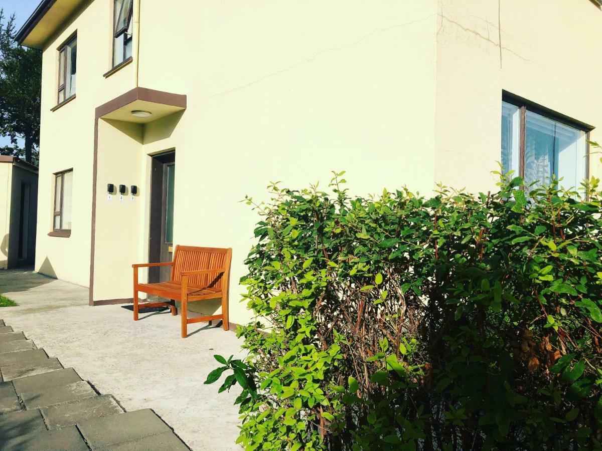 Akureyri Central Rooms Экстерьер фото