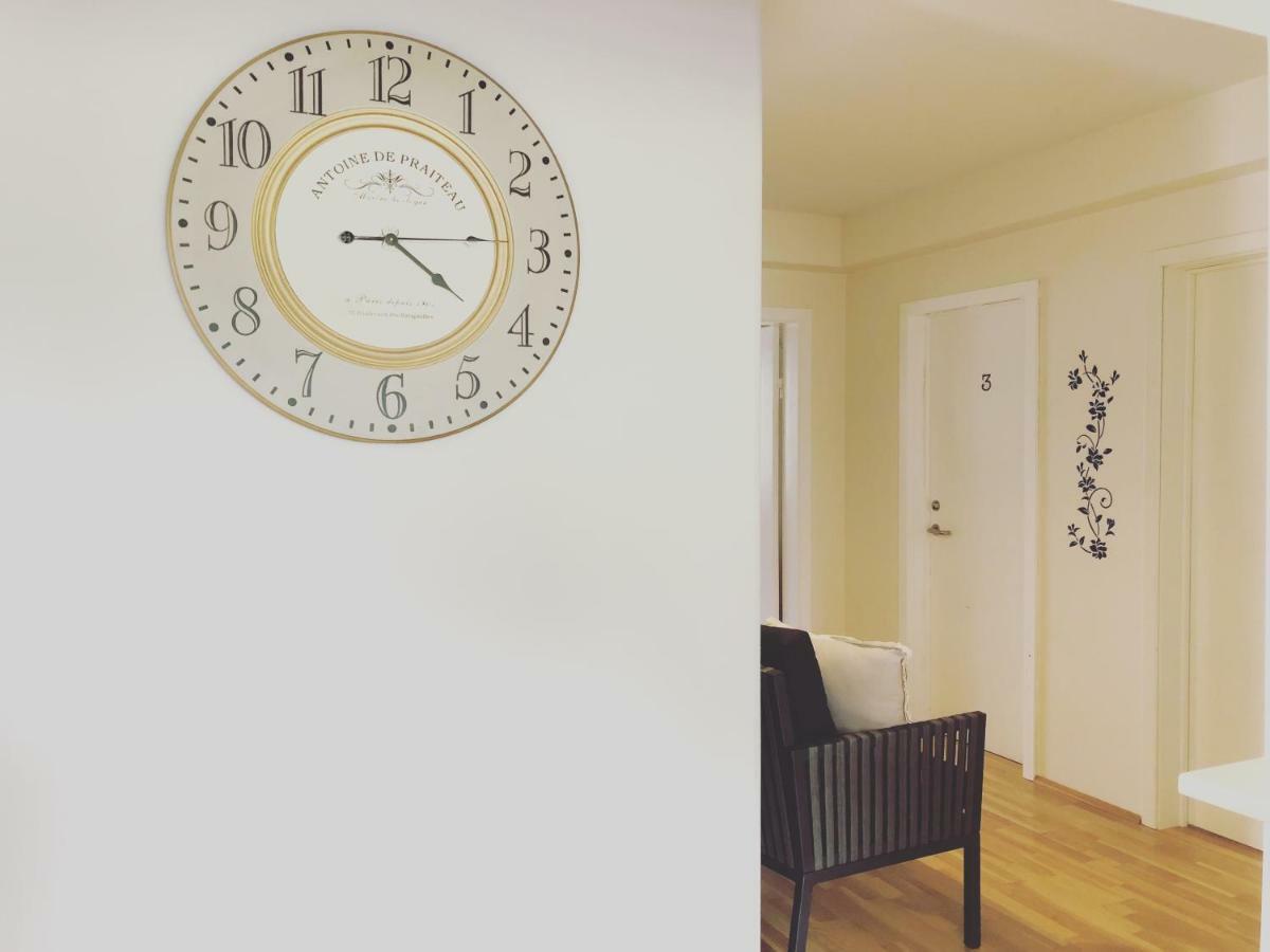 Akureyri Central Rooms Экстерьер фото